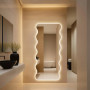 Зеркало в полный рост волнистой формы с парящей LED подсветкой Баухаус в интернет-магазине «Зеркала с подсветкой» фото